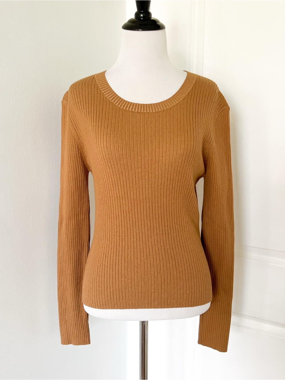 Nude Lucy Ribbed Scoop Neck Sweater - Camel LARGE